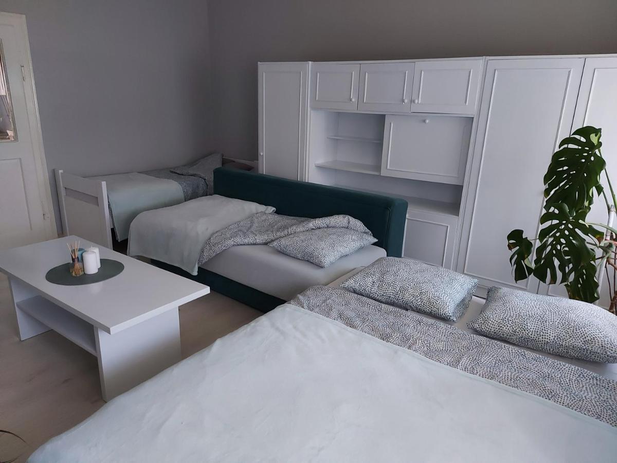 Cozy Apartment In Nagykikinda Kültér fotó